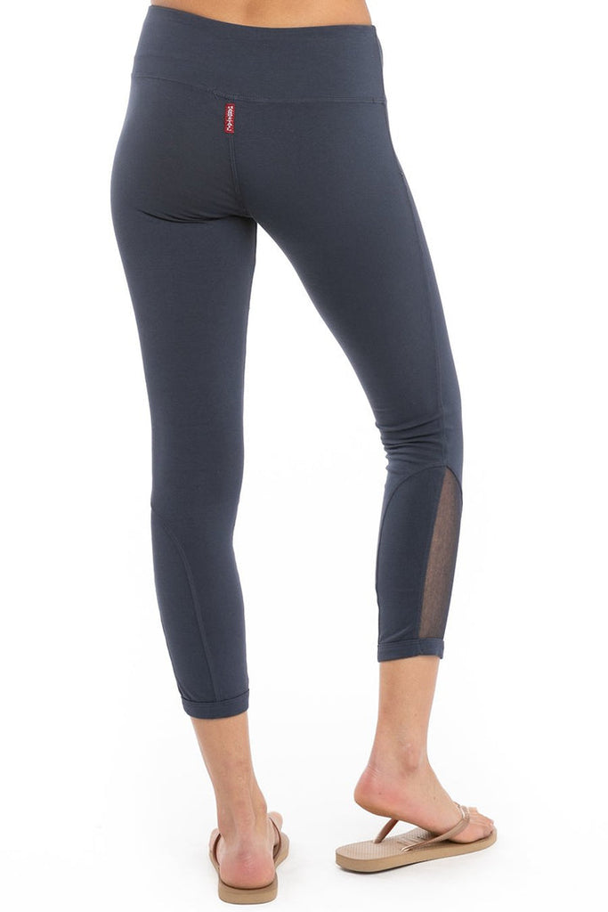 Flat Waist Mesh Inlay 7/8 Leggings