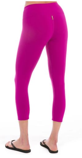 Flat Waist Supplex Performance Capri Leggings