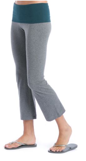 Rolldown Flare Capri Leggings with Contrast Waistband